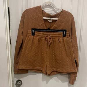 Entro Rust Knit Sweater and Shorts Set